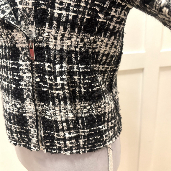 Theory Slim Crop Moto Jacket Blazer Size:2 Black White Rubber Plaid Tweed $565 - Picture 15 of 16